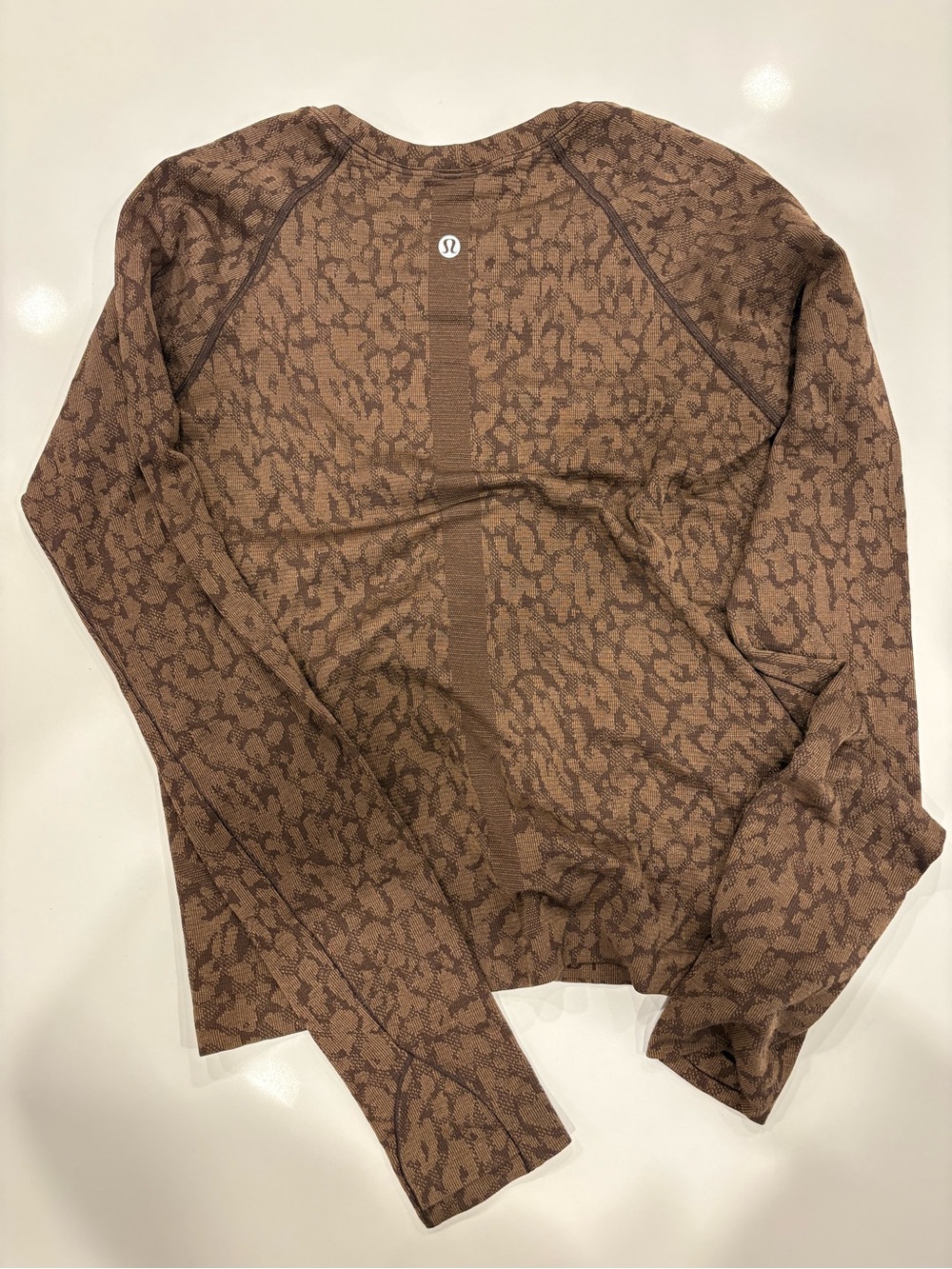 NWOT Lululemon Swiftly Tech Long-Sleeve Shirt 2.0 Waist Length - Picture 2 of 8